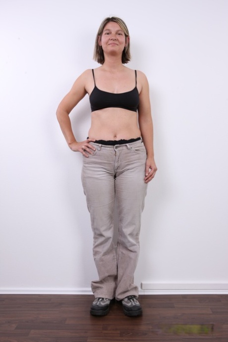 Dirty blonde mom Jaroslava takes off all her clothes for the first time