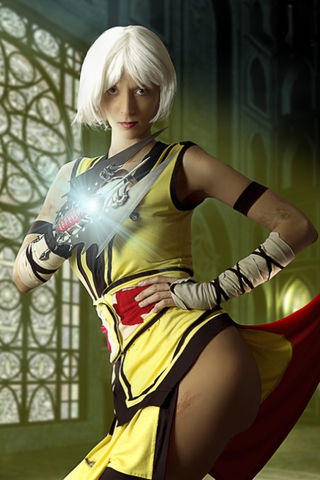 Platinum blonde performs a bare ass grab after removing cosplay clothing