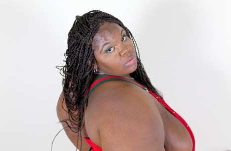 Obese black woman displays her massive butt during a solo engagement