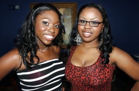 Ebonies Ebony Star and Laylani are showing their oiled bootys