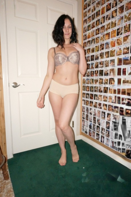 Petite brunette girl Amanda Aimes shows her tits and nice bum to Ryan Madison