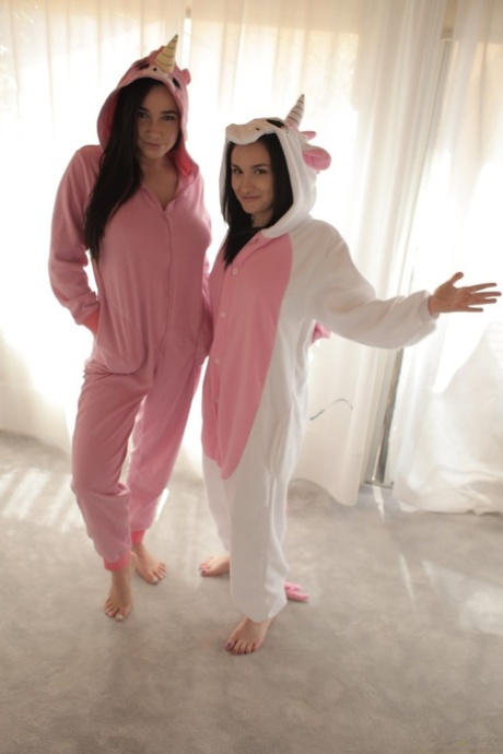 Tiny babes with natural tits Gabriella Paltrova & Karlee Grey strip together