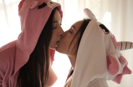 Tiny babes with natural tits Gabriella Paltrova & Karlee Grey strip together