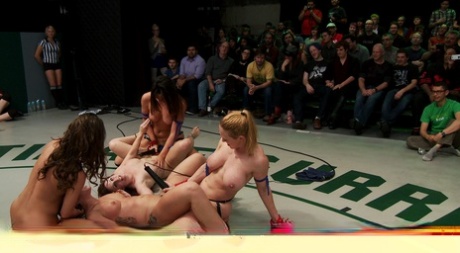 Ultimate Surrender performed by Bella Rossi, Dee Williams Naked Photos