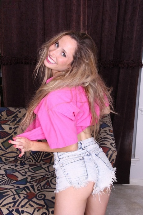 Charming teen Piper Candlewick massages her delicious pussy lips