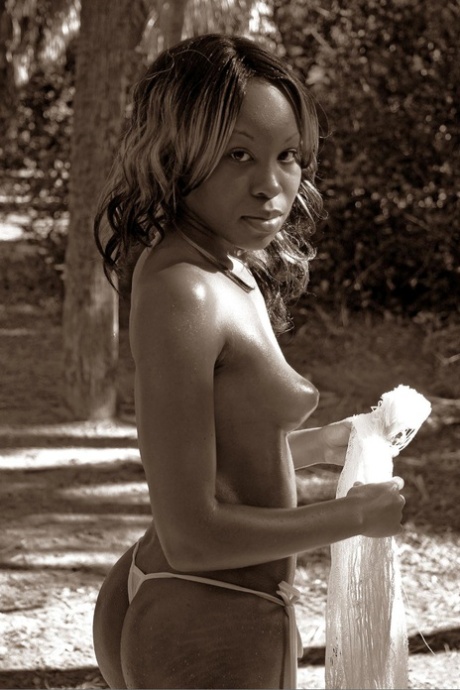 Domai featuring Virginia Hot Pics