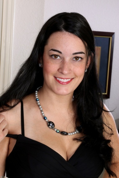 Black haired amateur Nyla Parker flaunts her bgi tits and hairy twat