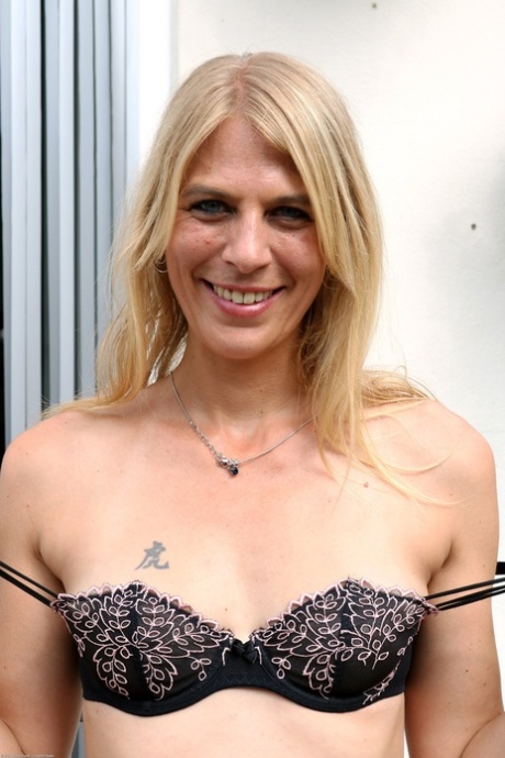 All Over 30 starring JENTINA SMALL XXX Pics