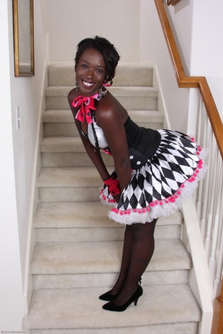 Petite ebony MILF Sayanna Monroe reveals her naturals and stretches her muff