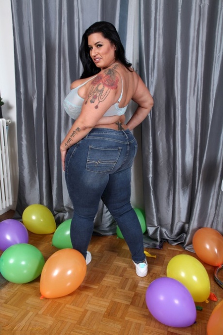 Fat MILF Sofia Rose unleashing her giant natural tits & showing her big booty