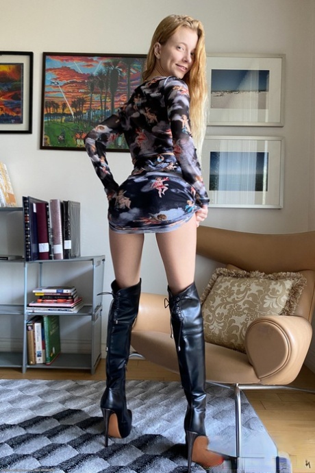 Slim teen with a hairy pussy Riley Star flaunts her tasty asshole in heels
