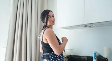 Hot mom with big tits Hot Mommy gets banged & creampied in the kitchen