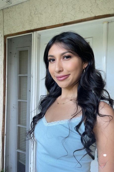 Latina girlfriend Penelope Woods shows her big booty & moist pussy up close