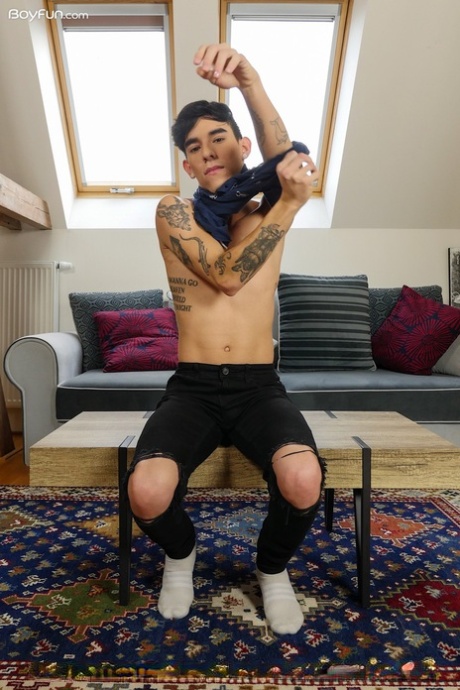 Hung gay Roman Capellini shows his big dick & his tight anal love hole