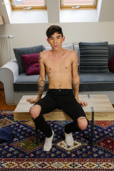Hung gay Roman Capellini shows his big dick & his tight anal love hole