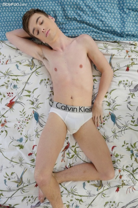 Boy Fun performed by Tannor Reed Hot Pictures
