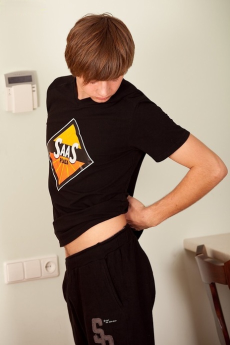 Boy Fun featuring Michael 19 XXX Photos