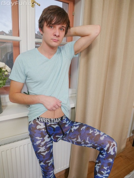 Boy Fun performed by Liam Rose Nude Images
