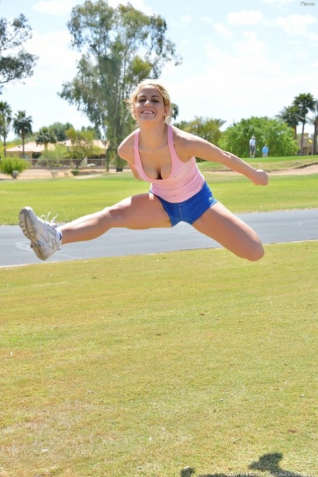 Amateur blonde athlete Kenna does exercise in her sexy sportswear