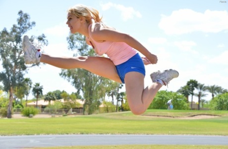 Amateur blonde athlete Kenna does exercise in her sexy sportswear
