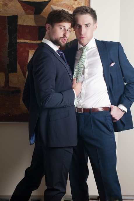 Gay brunette Drew Dixon gets his ass licked and fucked by Kayden Gray