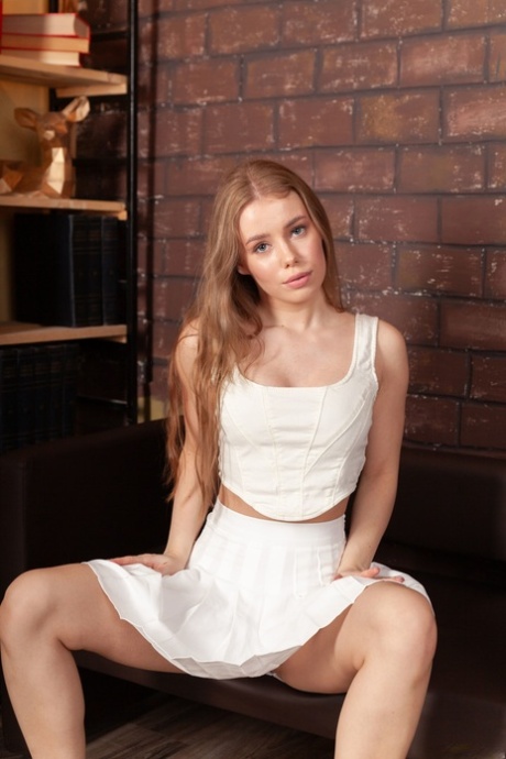 Met Art starring Lalli Porn XXX