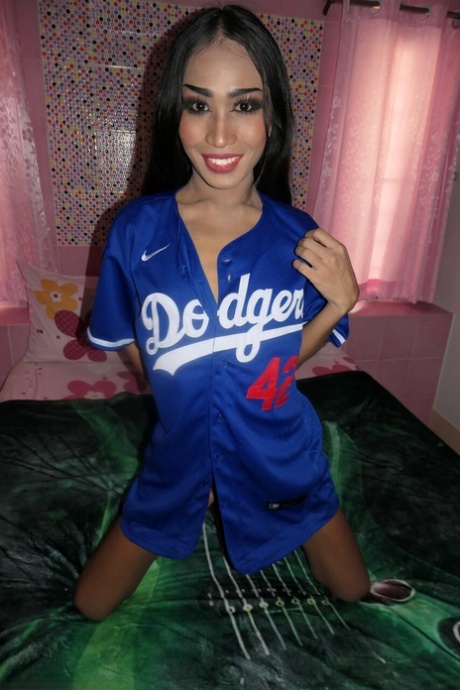 Ladyboy Gold featuring Kimmy Sex Pictures